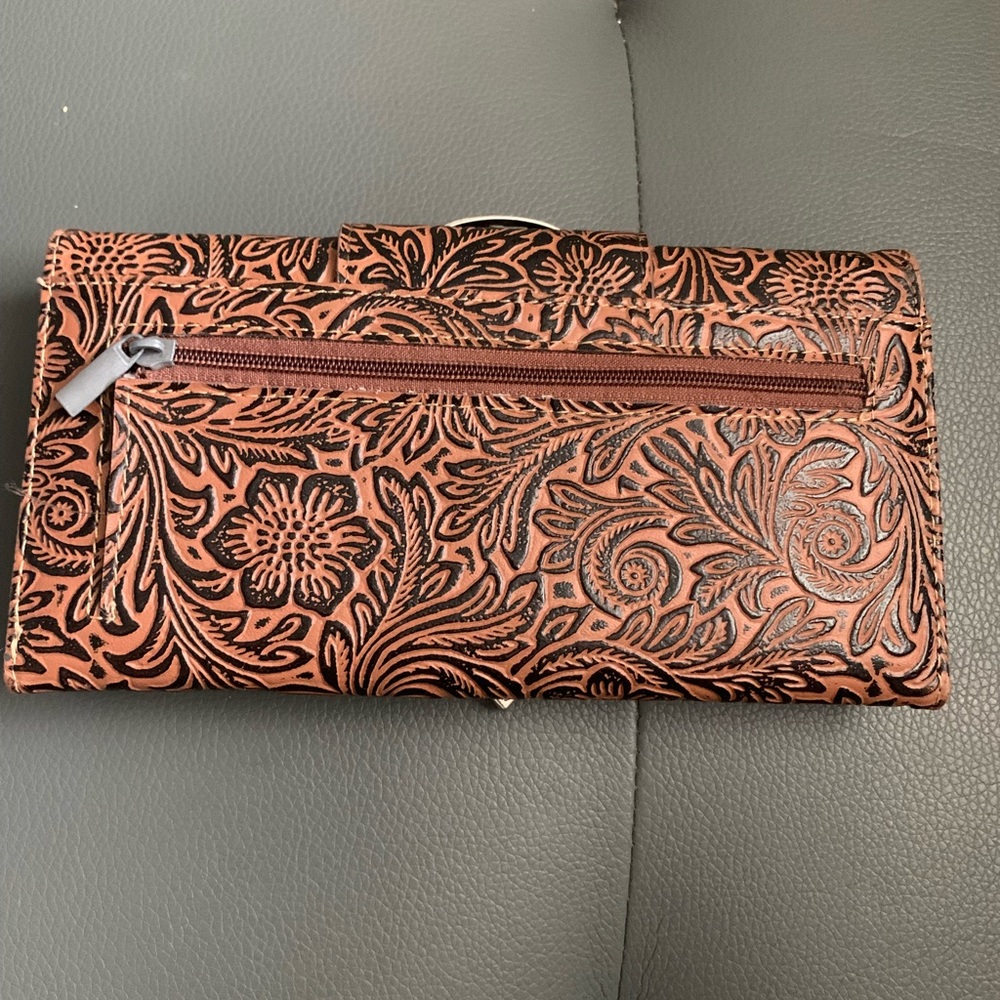 Wallet - Picture 2 of 5